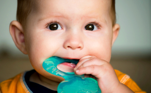 dca-blog_article-37_babys-first-teeth