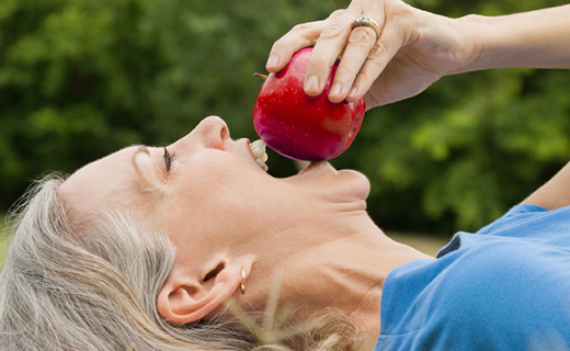 dca-blog_your-new-implant-supported-dentures-care-maint-expect